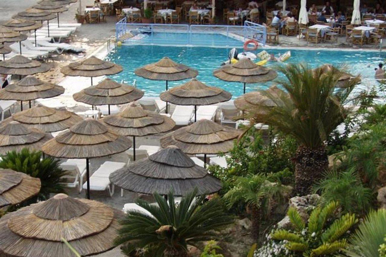 Finas Aparthotel 3*