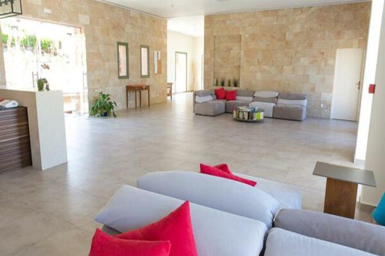 Finas 3* Pefki (Rhodes)