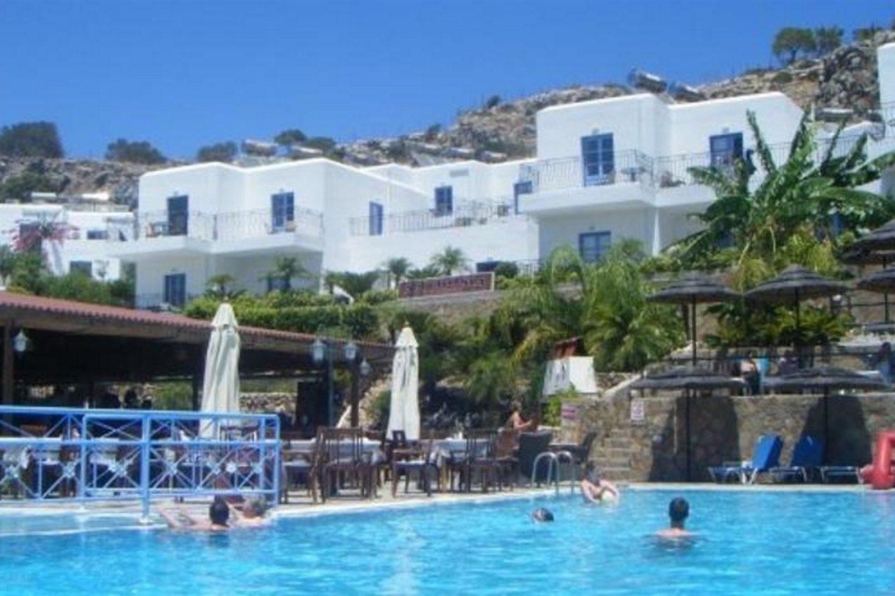 Finas 3* Pefki (Rhodes)