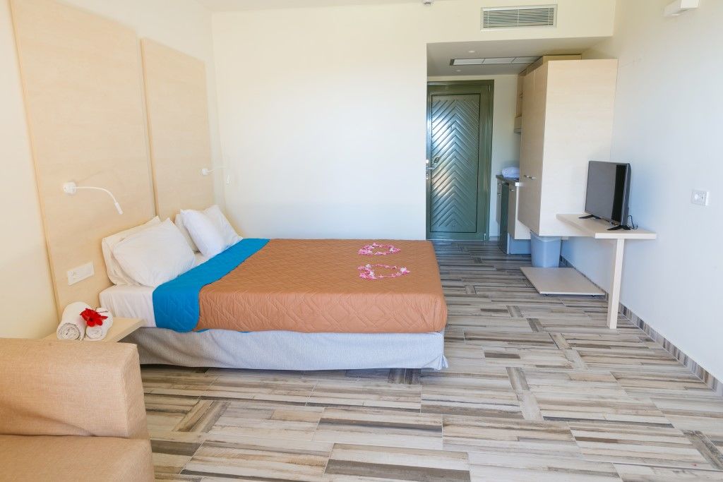Finas Aparthotel Pefki (Rhodes)